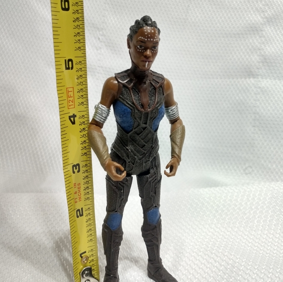 She Fantastic Marvel Legends Shuri Black Panther Action Figure 2017 Great Condit - Picture 6 of 8